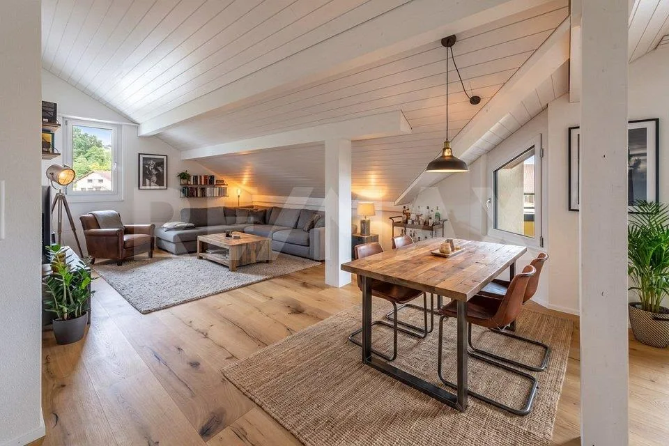 Kernsanierte 3½-Zimmer-Wohnung im Dachgeschoss (WHG-301)