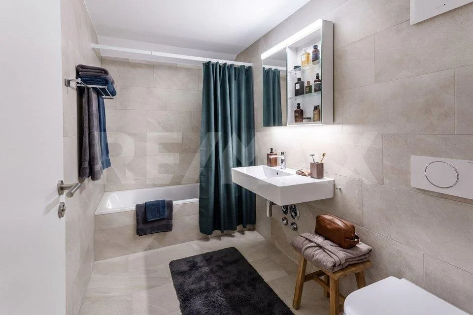Kernsanierte 3½-Zimmer-Wohnung im Dachgeschoss (WHG-301)