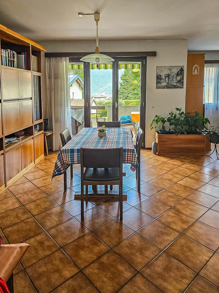 Casa gemella con giardino e locale hobby a Vezia