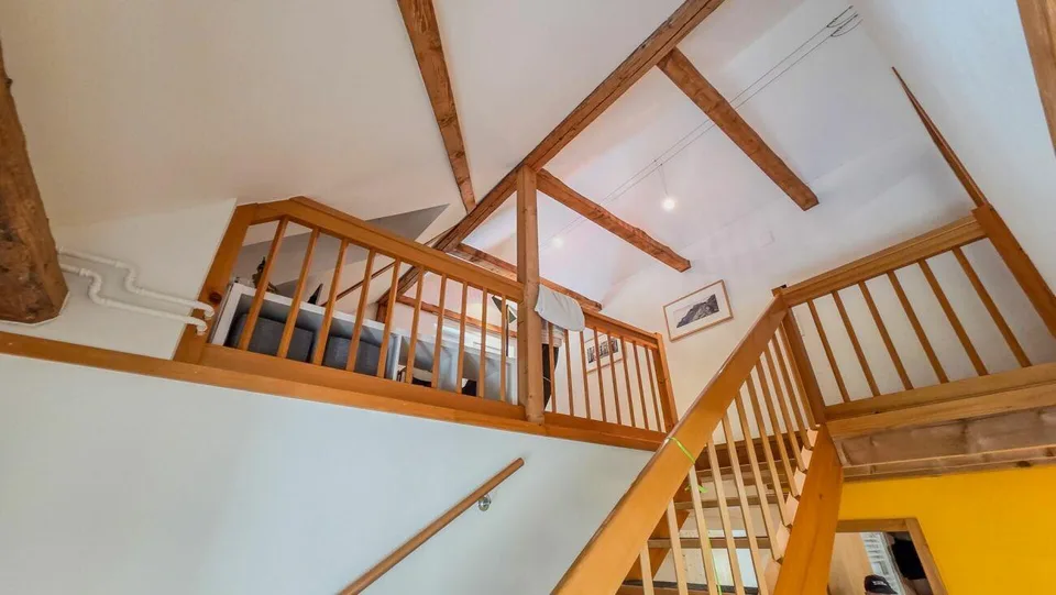 Charming 3½-room house section - extensively renovated, with idyllic outdoor area