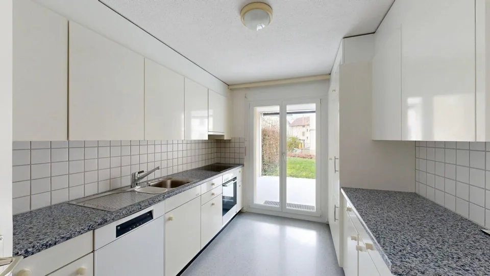 Sitzplatz-Wohnung in Seenähe