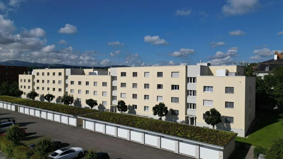 Sitzplatz-Wohnung in Seenähe
