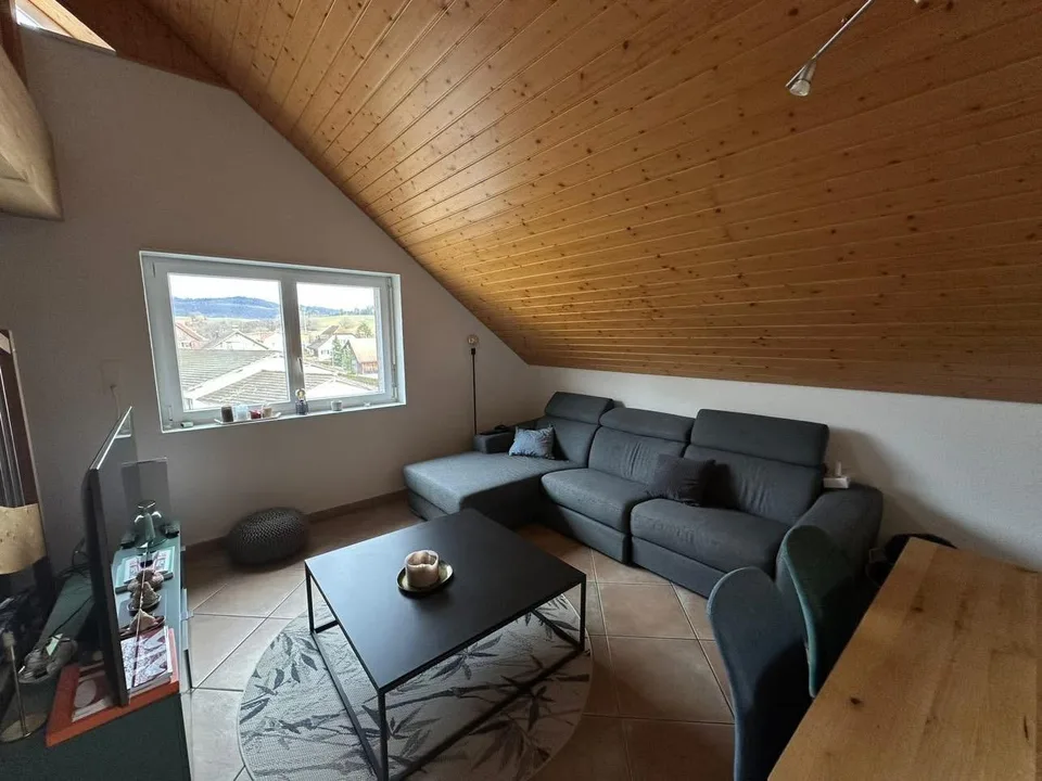 Charmant appartement de 4.5 pièces avec vue à Boécourt