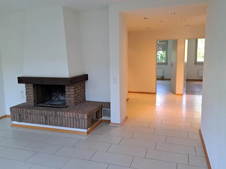 Spacious 4.5-room apartment with balcony in Liestal – available immediately!