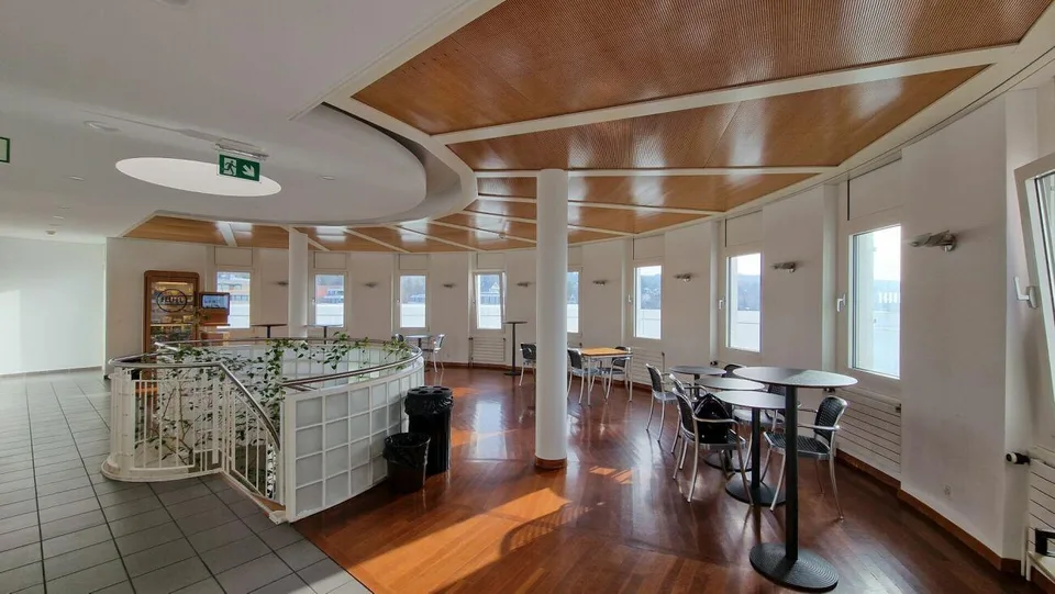 Derniers bureaux disponibles / Locaux de 111, 185 et 210 m² à Renens