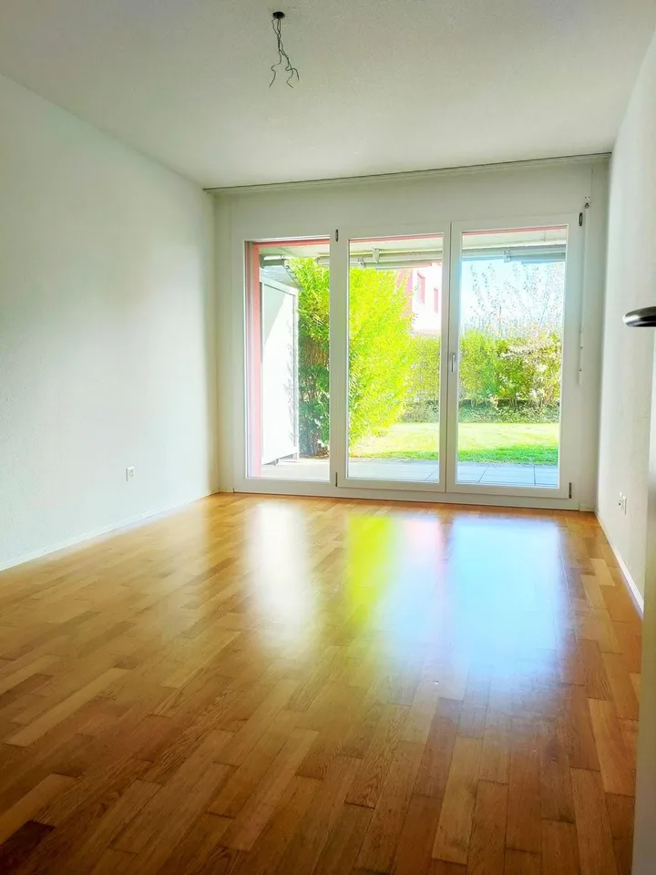 Bright & modern 2.5-room apartment with comfort