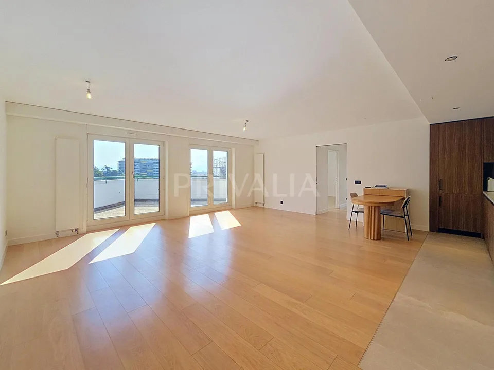 Superbe appartement contemporain avec deux terrasses et vue dégagée...