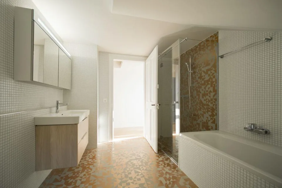 Teilsanierte Wohnung am Rosenberg