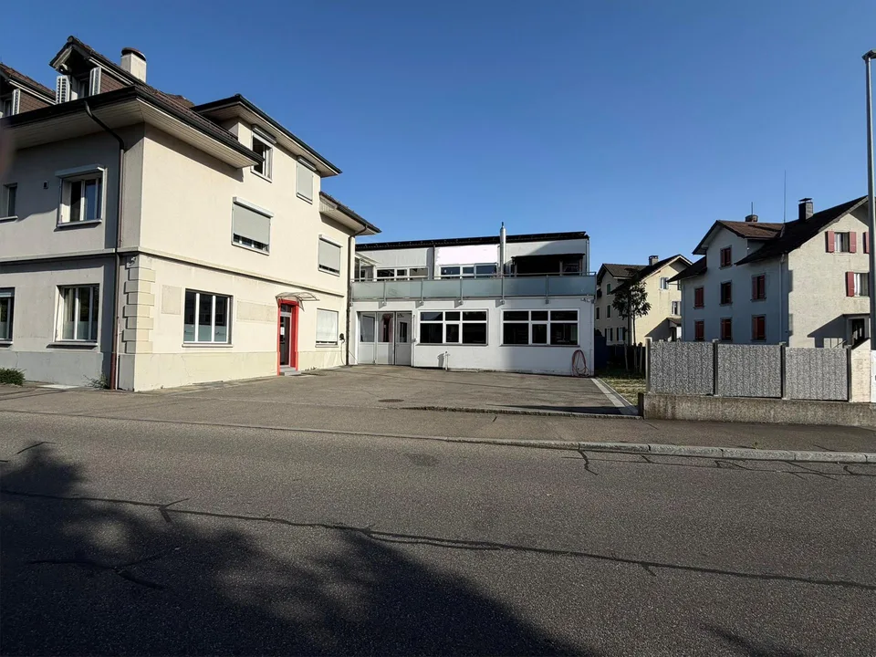 Gewerbehalle/Werkstatt mit Büro, Sursee