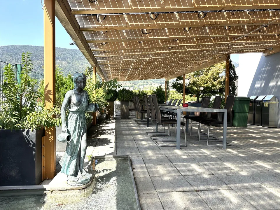 HELLES STUDIO MIT DACHTERRASSE