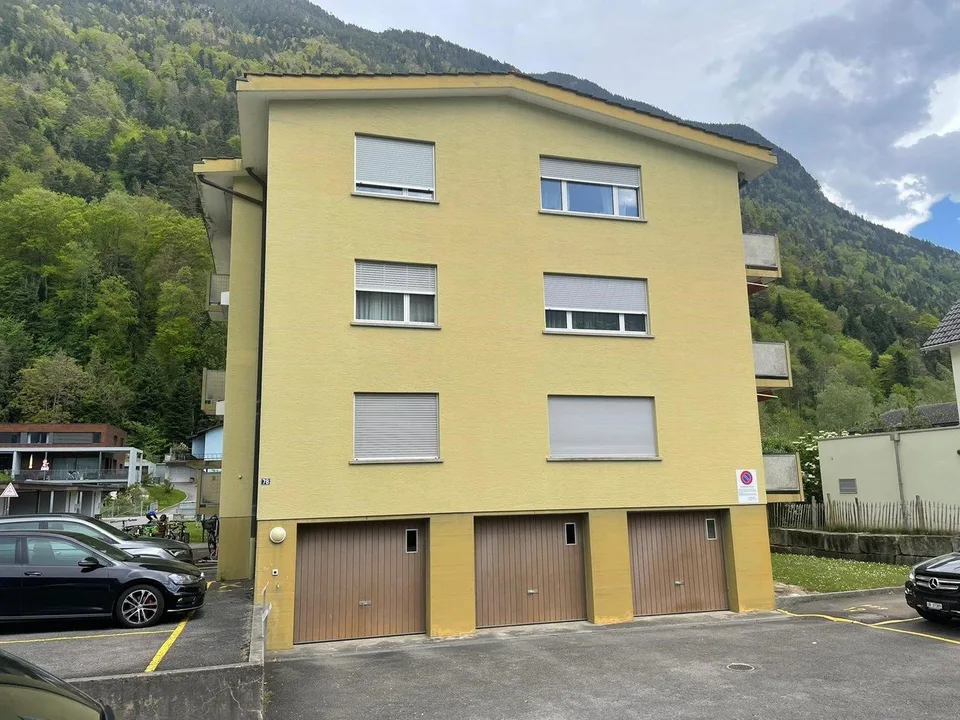 Einzelgaragenbox an der Flüelerstrasse zu vermieten