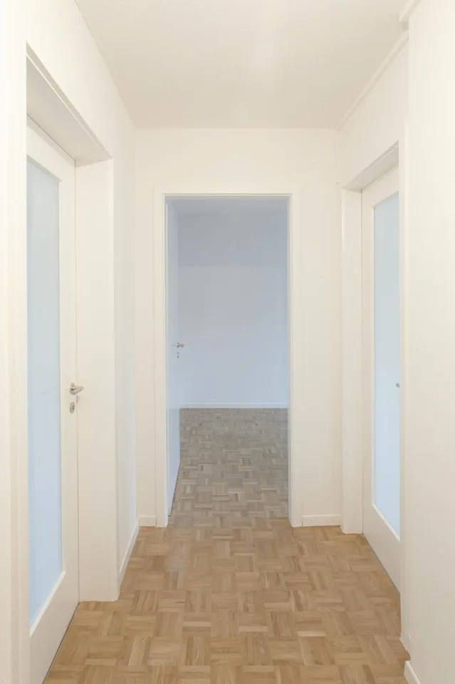 Sanierte und helle 3.0-Zimmer-Wohnung an bestens erschlossener Lage