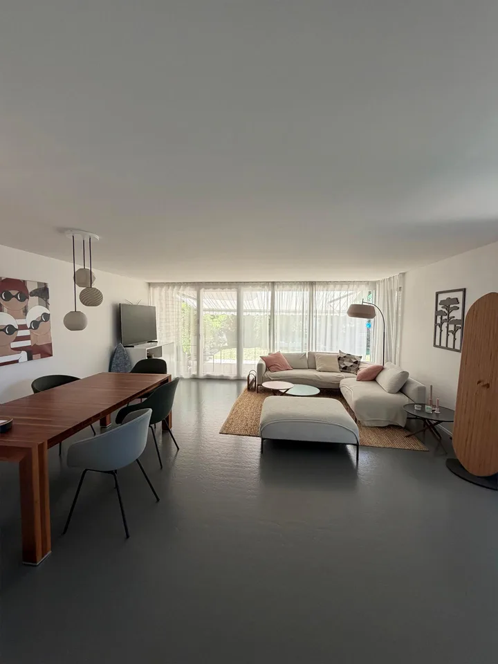 Wunderschönes 5,5-Zimmer Doppel-Einfamilienhaus mit Garten in Gümligen