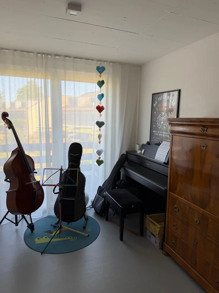 Wunderschönes 5,5-Zimmer Doppel-Einfamilienhaus mit Garten in Gümligen