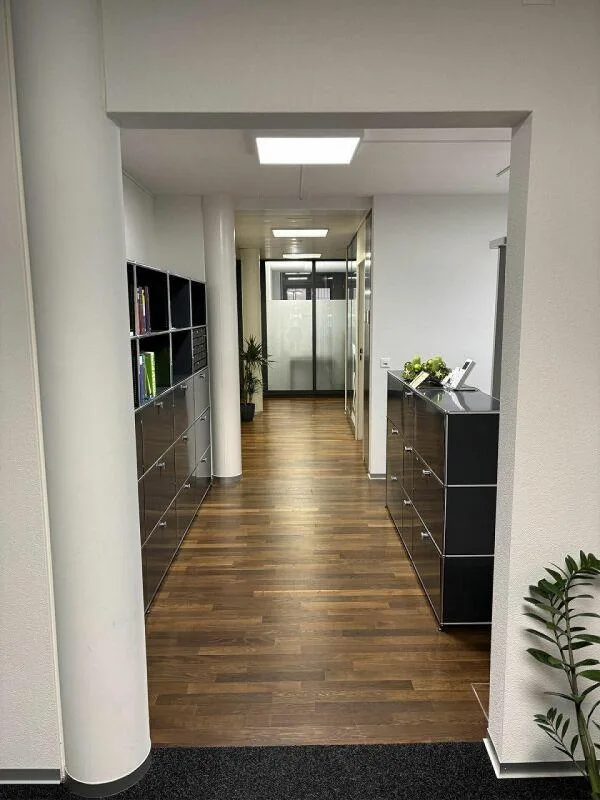 Ihre Bürofläche in Bahnhofs- und Seenähe!