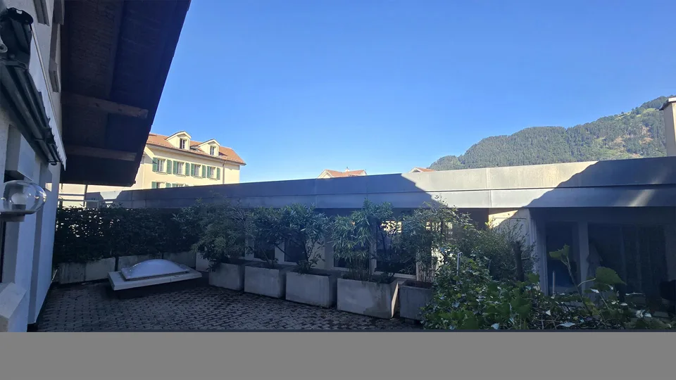 Wohnen an der Aare – Maisonette mit Blick auf Mönch, Jungfrau und Harder