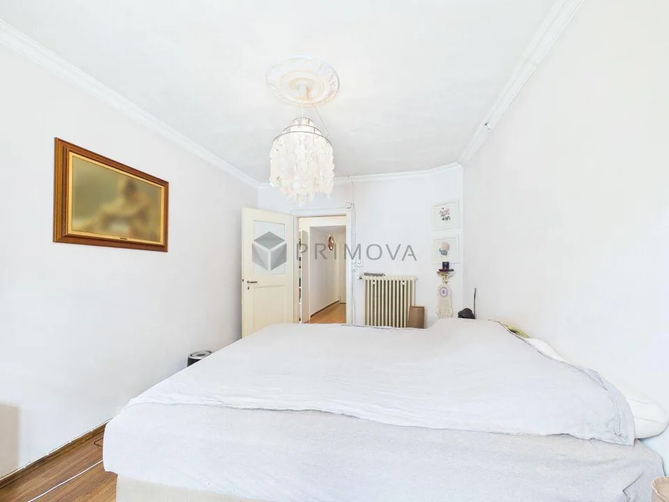 Appartement de 6,5 pièces élégant avec du caractère au bord du lac de Zurich