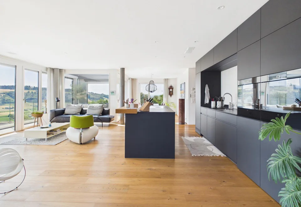 Penthouse-Wohnung mit eindrucksvoller Alpenkulisse