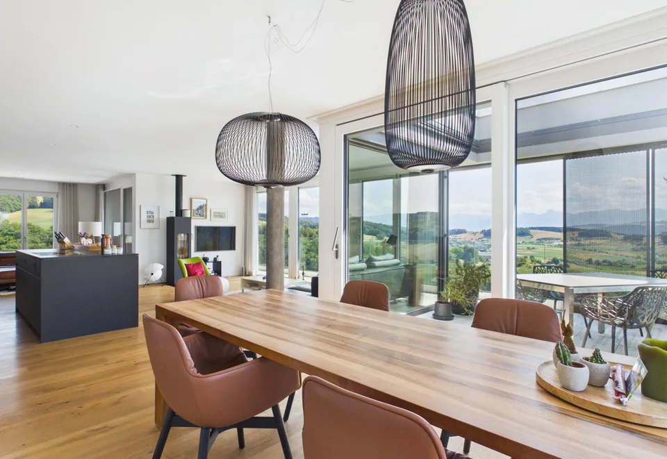 Penthouse-Wohnung mit eindrucksvoller Alpenkulisse