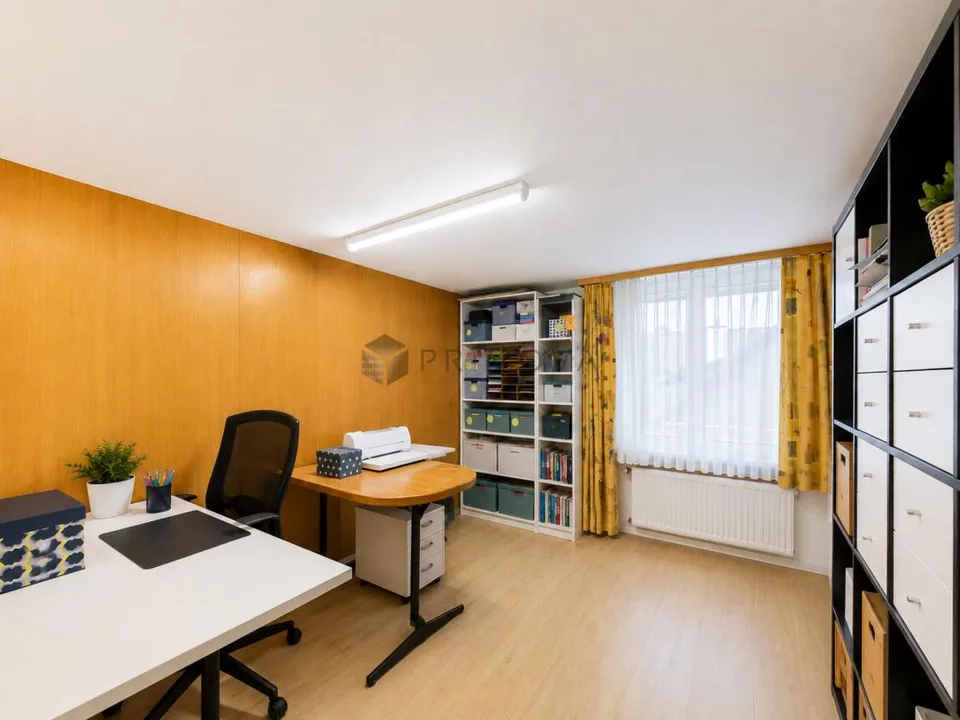 Familienfreundliches 5.5 Zimmer-Reihenhaus mit viel Platz und sonni...
