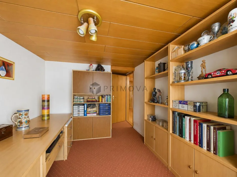 Familienfreundliches 5.5 Zimmer-Reihenhaus mit viel Platz und sonni...