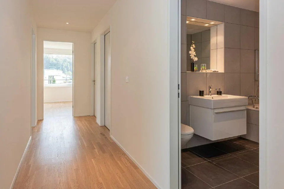 Espace pour toute la famille : 5,5 pièces au-dessus de la vallée de la Limmat