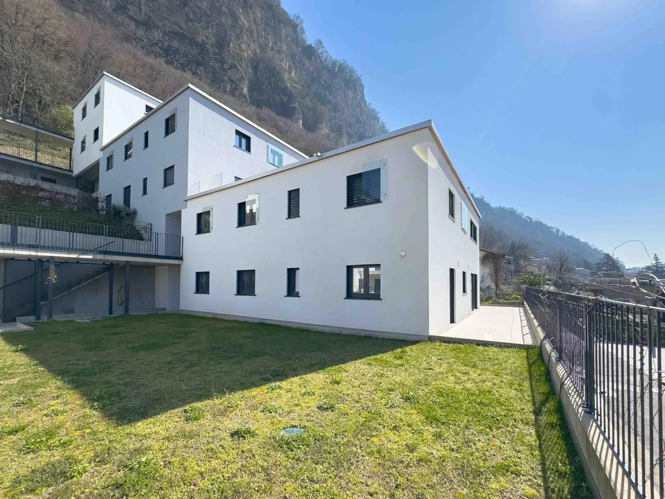 Geräumige und moderne 5.5 Zimmer mit Garten in Mendrisio