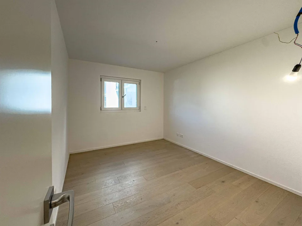 Geräumige und moderne 5.5 Zimmer mit Garten in Mendrisio