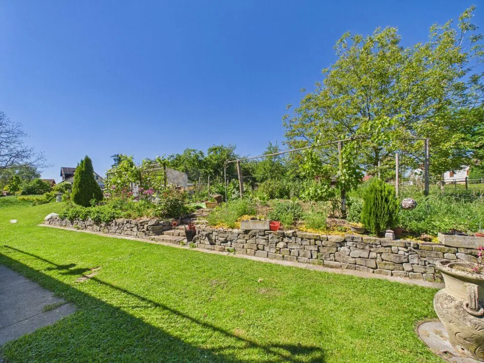 Der perfekte Mix aus Wohnkomfort & Gartenparadies