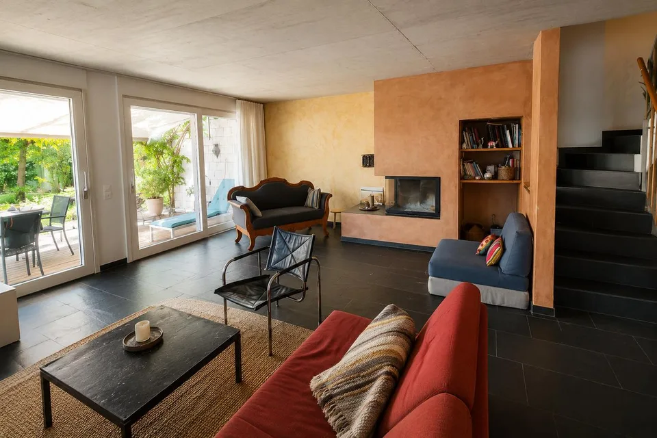Moderne Architektur trifft auf familienfreundliches Wohnen