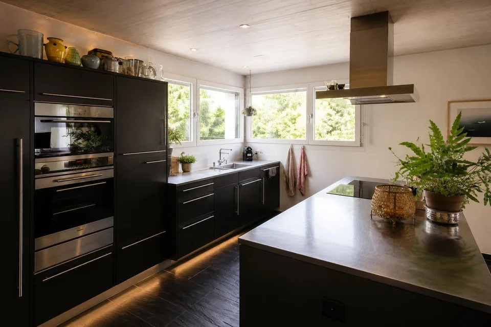 Moderne Architektur trifft auf familienfreundliches Wohnen