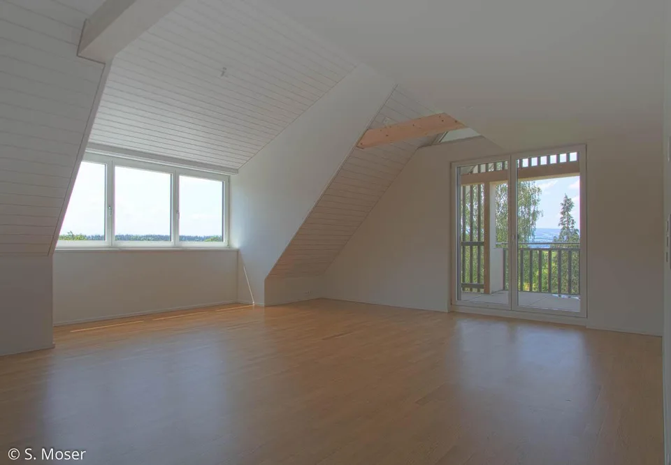 3.0 Zimmer Dachwohnung in naturnaher Lage