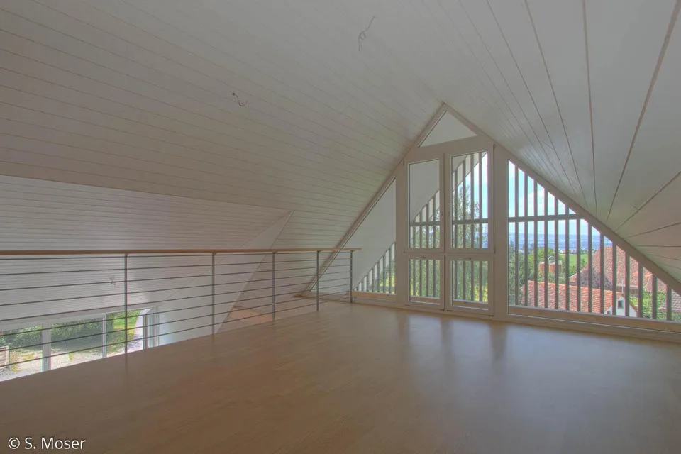 3.0 Zimmer Dachwohnung in naturnaher Lage