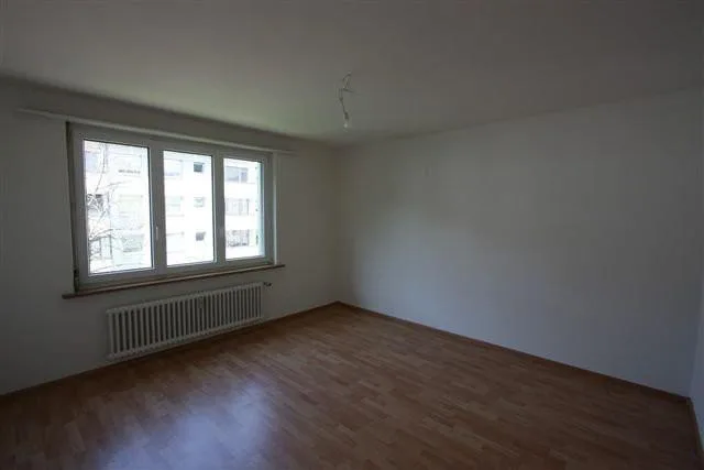 Beautiful 3-room apartment with large balcony!