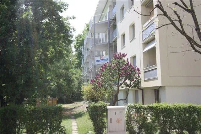 Schöne 3 ZWG mit grossem Balkon!