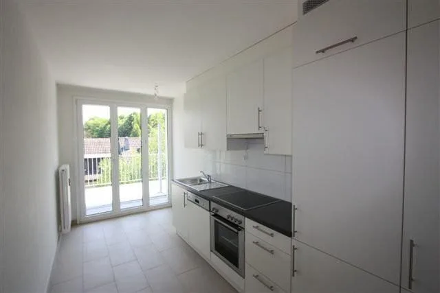 Beautiful 3-room apartment with large balcony!