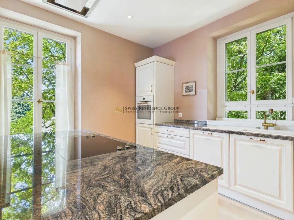 Altbau-Charme trifft auf modernen Luxus - Einzigartige 4.5-Zimmer-Wohnung mit Garten & Cheminée in 8008 Zürich