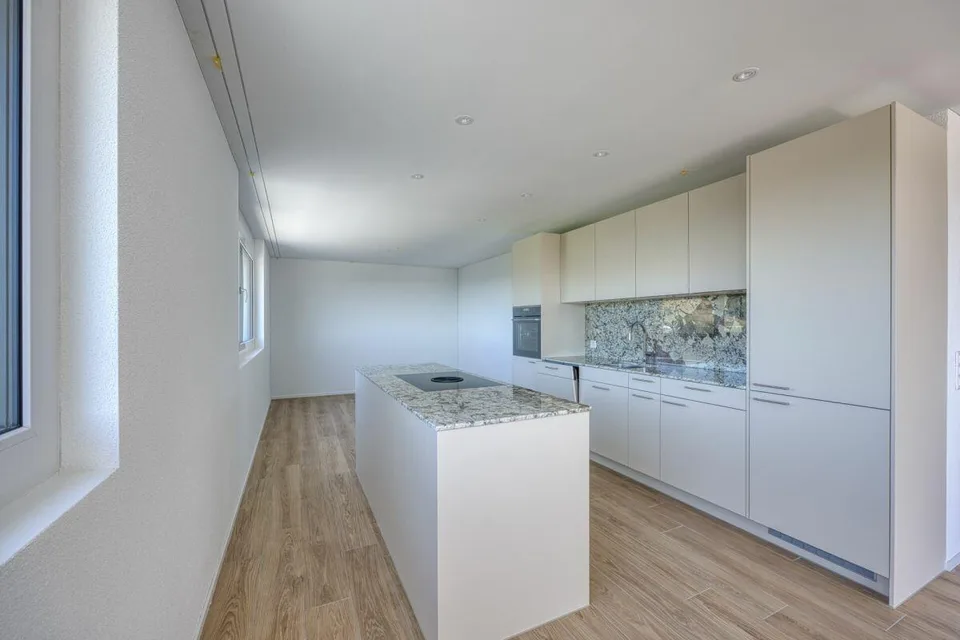ERSTBEZUG - Sonnige 2.5 Zimmer-Wohnung