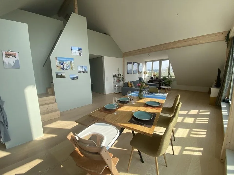 Schöne 3.5 Zimmer-Wohnung mit grosszügigem Grundriss in Uitikon