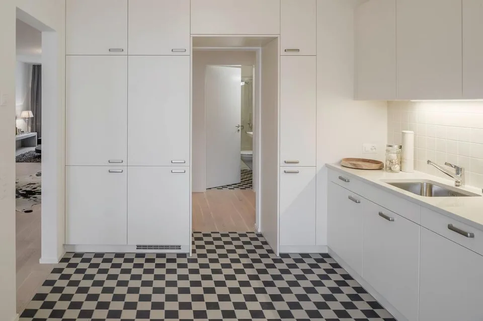 Helle und moderne Wohnung im Richti Areal