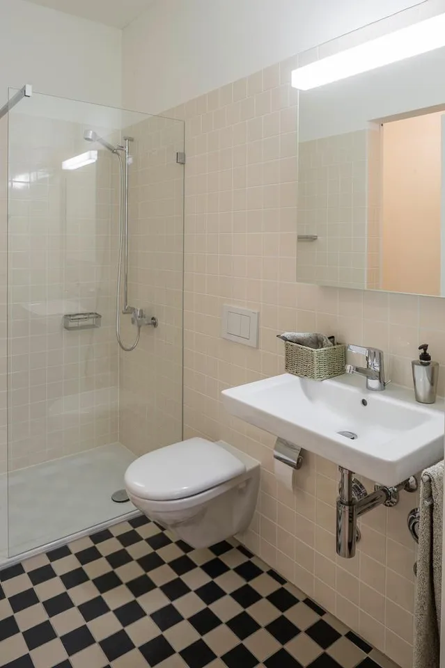 Helle und moderne Wohnung im Richti Areal