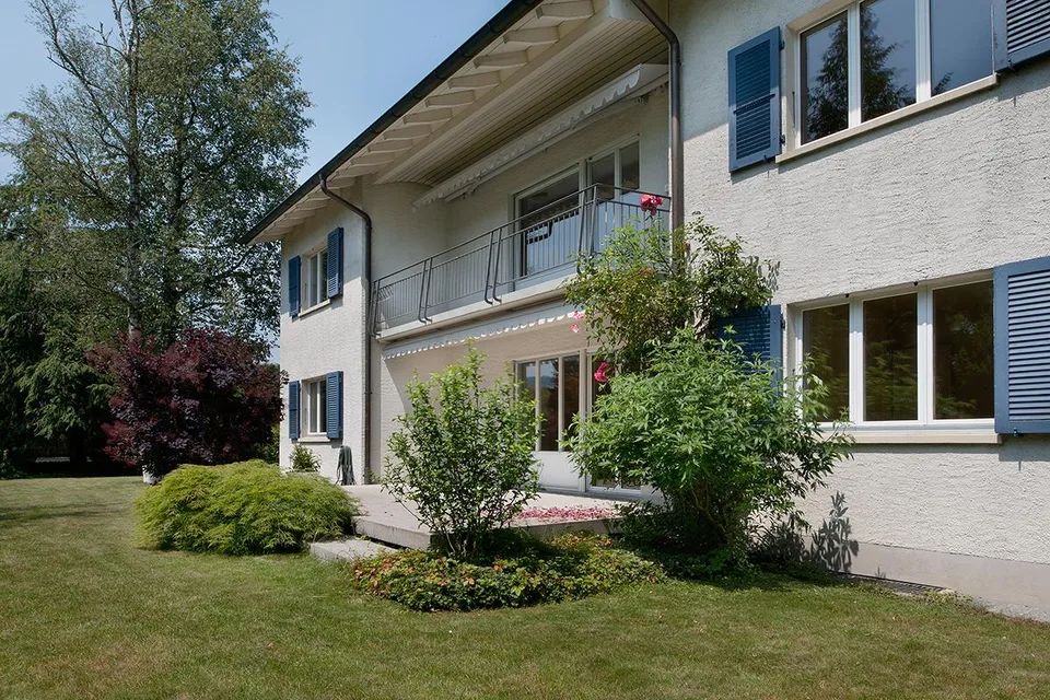 Exklusive 5.5 Zimmerwohnung in Zweifamilienhaus in Muri Mettlen