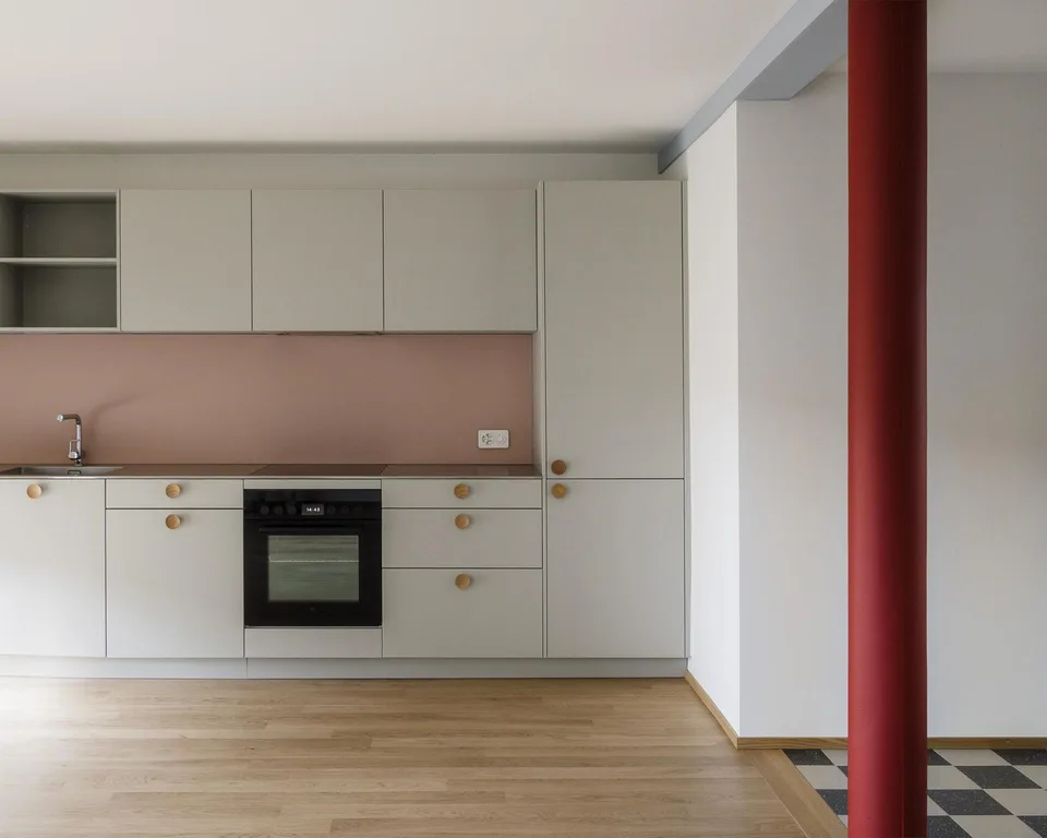 hochwertig sanierte Wohnung am Rhein