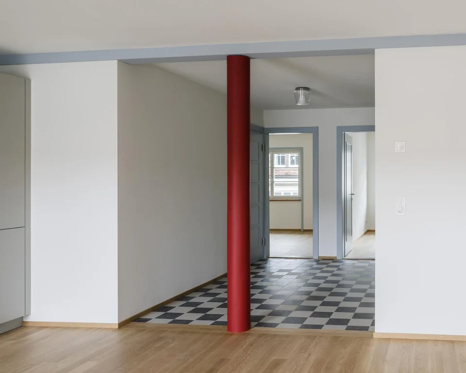 Appartamento ristrutturato di alta qualità sul Reno