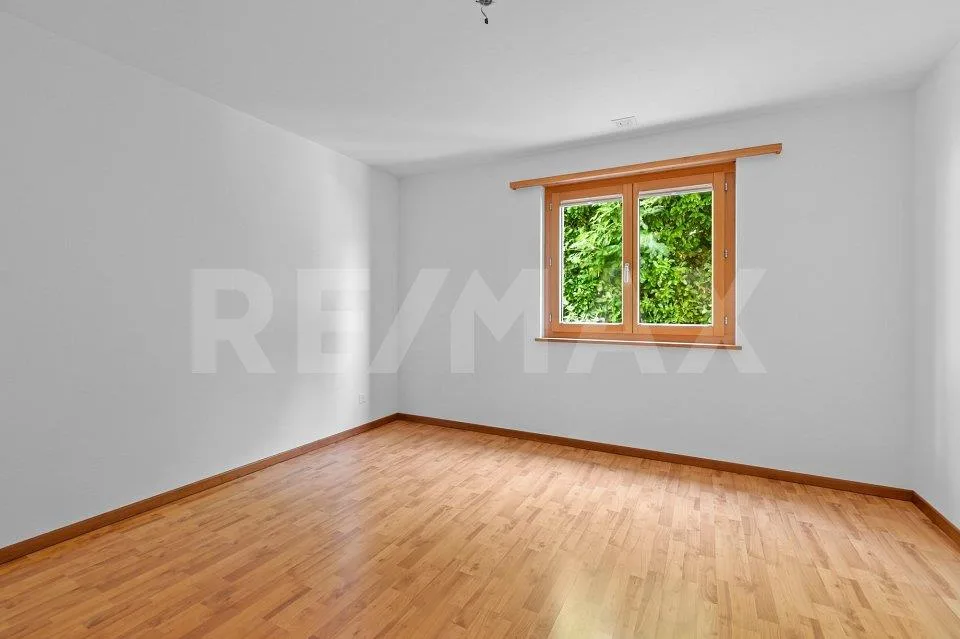 Moderne 2½-Zimmerwohnung mit herrlicher Aussicht in Mastrils
