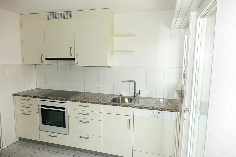charmante, renovierte 4-Zimmerwohnung mit Balkon
