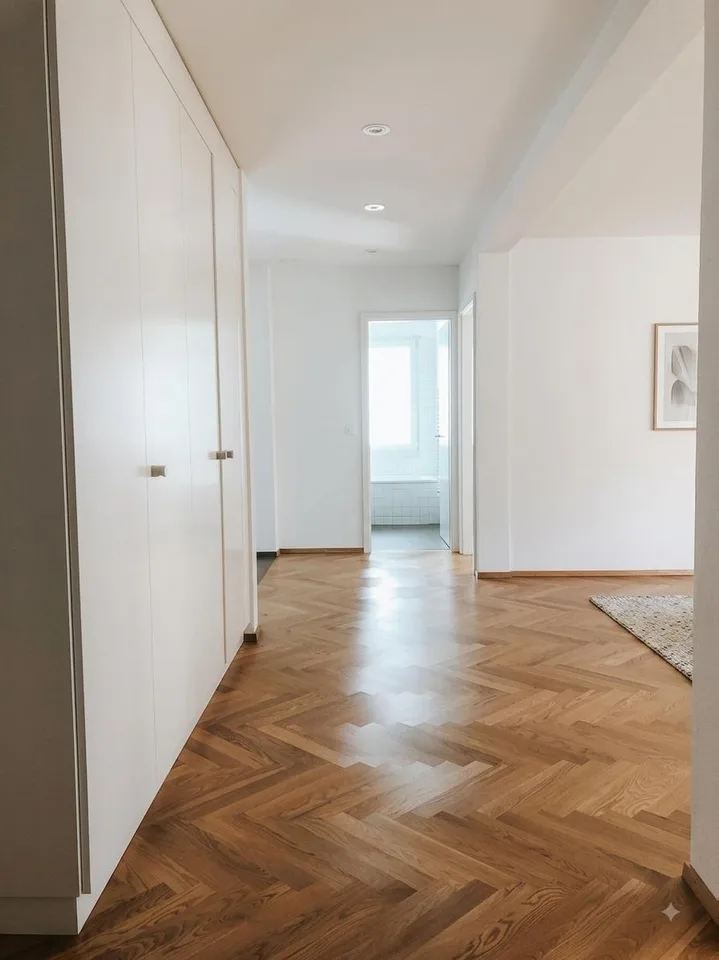 Moderne 3.5 Zi Wohnung im 3.OG, nah am Rotsee und dem Zentrum