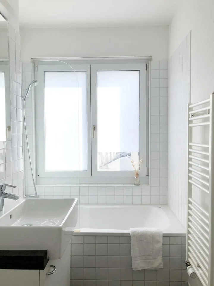 Moderne 3.5 Zi Wohnung im 3.OG, nah am Rotsee und dem Zentrum