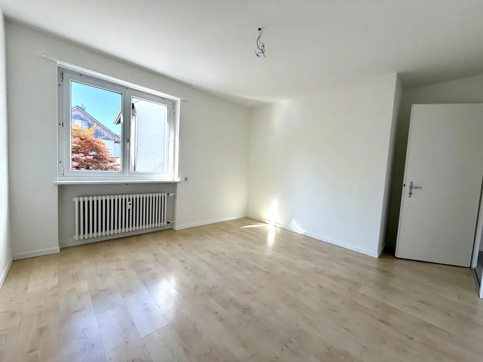 Zentral gelegene 4 Zimmerwohnung mit Balkon