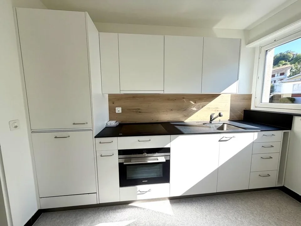 Zentral gelegene 4 Zimmerwohnung mit Balkon